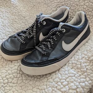 Youth Nike tennis shoes